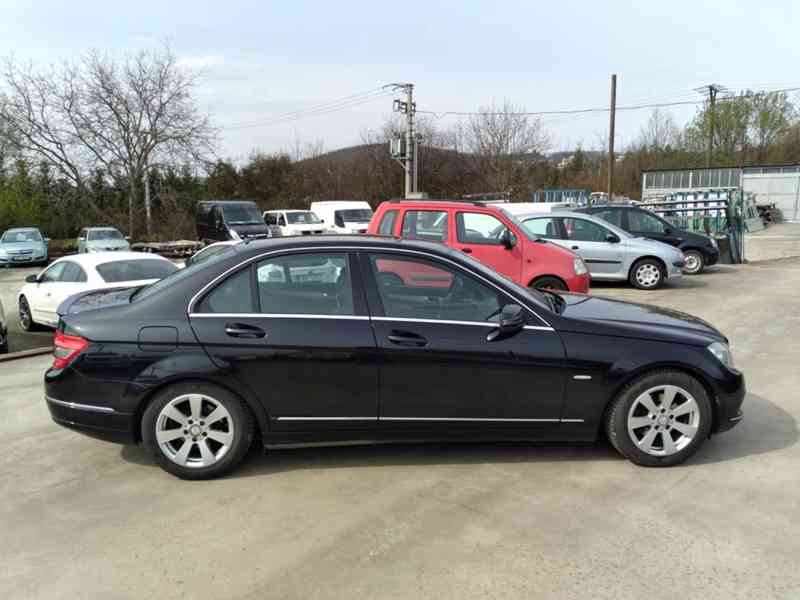 MERCEDES BENZ C 180 1.6 KOMPRESOR 144kW MANUÁL - foto 5