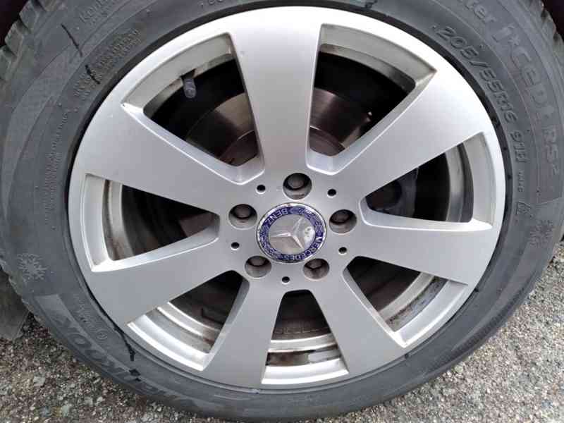 MERCEDES BENZ C 180 1.6 KOMPRESOR 144kW MANUÁL - foto 32