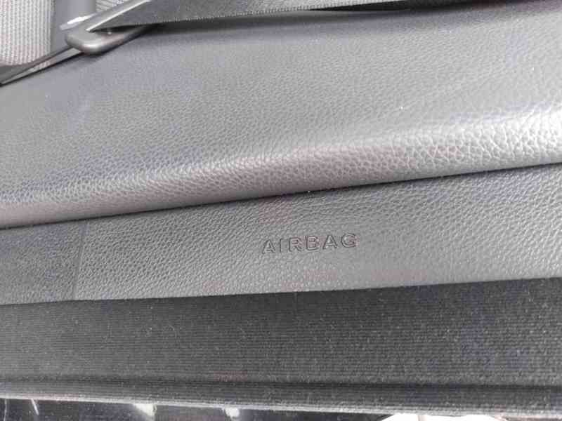 MERCEDES BENZ C 180 1.6 KOMPRESOR 144kW MANUÁL - foto 19