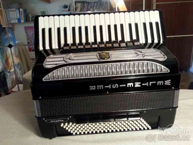 Prodám kvalitní klávesový akordeon zn. Weltmaister - foto 1