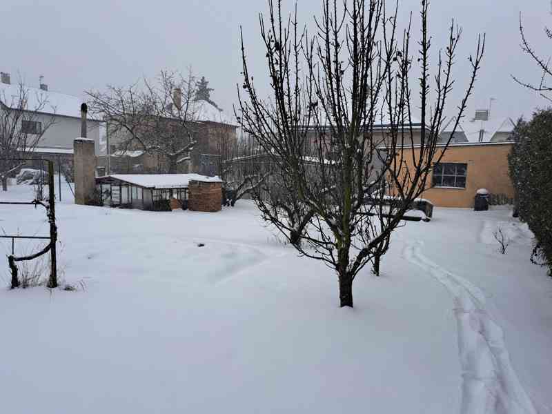 PRODÁM 7+1 DŮM HORNÍ POČERNICE 1200 M2 P-9  - foto 6