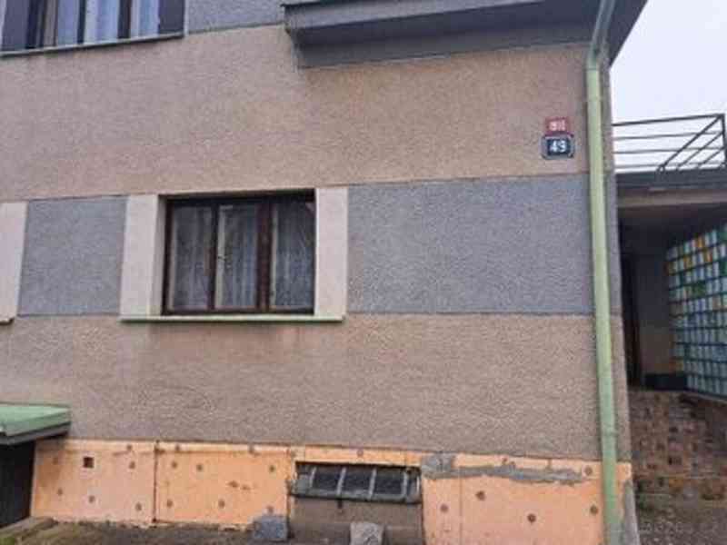 PRODÁM 7+1 DŮM HORNÍ POČERNICE 1200 M2 P-9  - foto 3