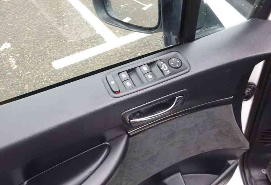 Peugeot 807 2.0 HDI r.v.2013 (100 kw) stk:11/2027 7.Míst - foto 6