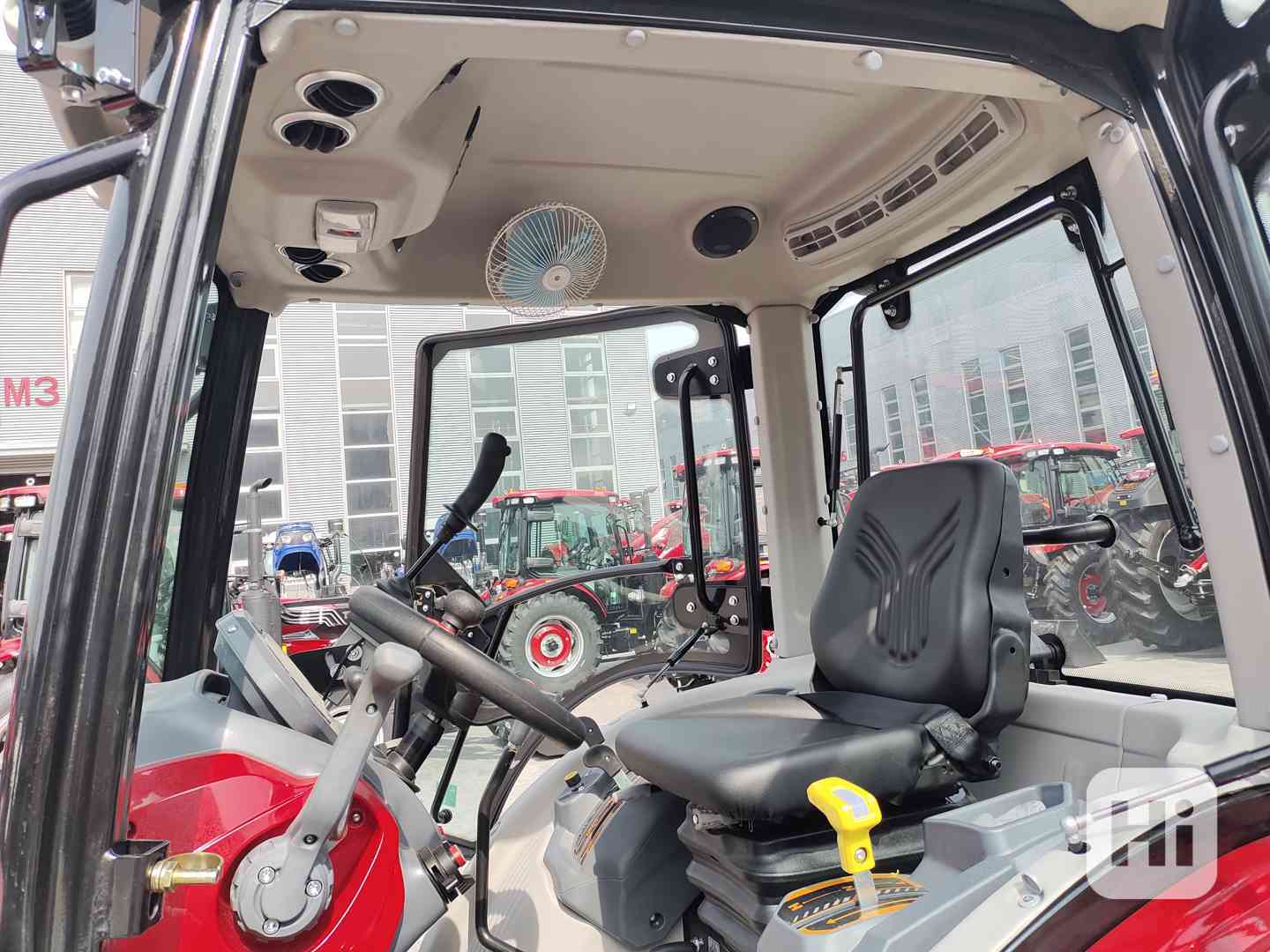 Traktor HANWO HWE 354 C, STAGE V, - foto 1