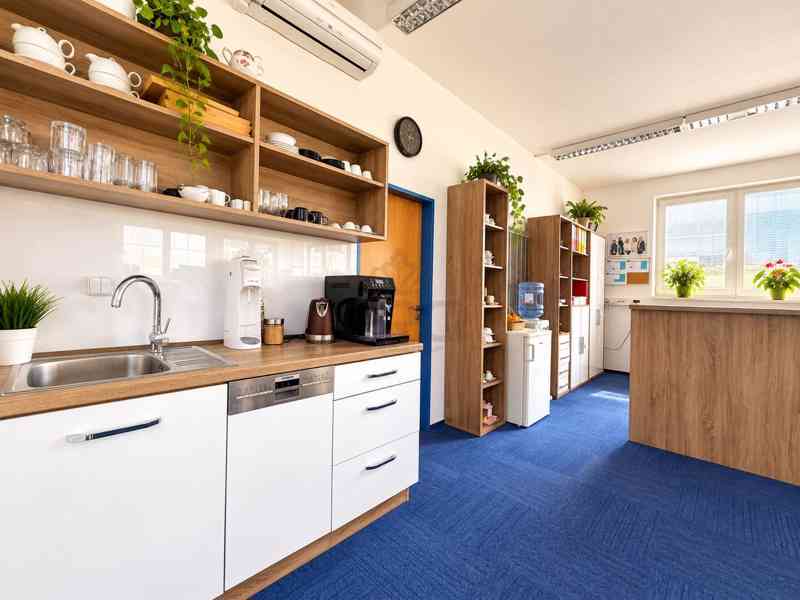 PRONÁJEM 2 PROPOJENÝCH KANCELÁŘSKÝCH PROSTOR, DOLNÍ HERŠPICE - foto 8