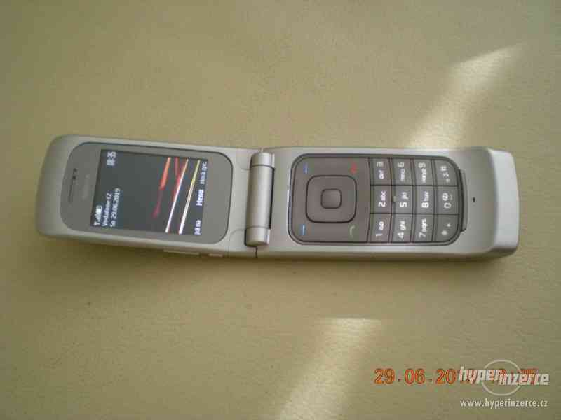 Nokia 3610 Fold z r.2008 - plně funkční véčkový telefon - foto 3