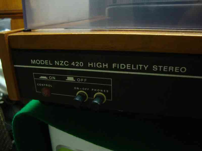 Gramofon Tesla NZC 420 + 2x repro Supraphon RK15 funkční - foto 7