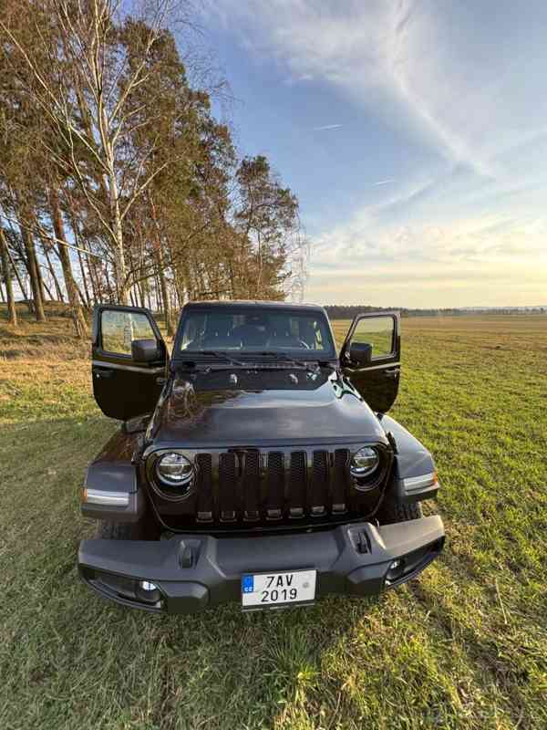 Jeep Wrangler Unlimited Sahara 3.6 Pentastar V6   - foto 14