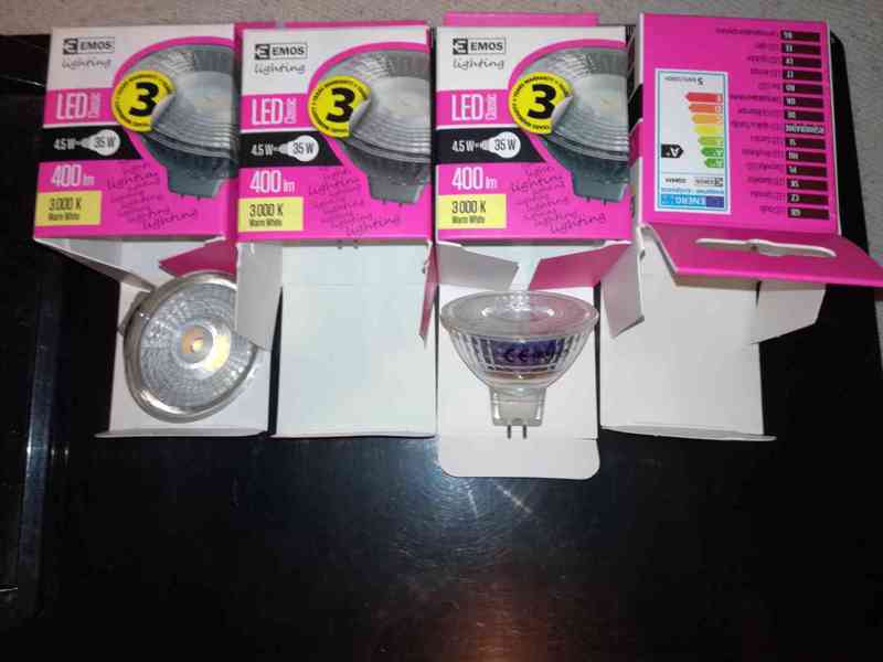 4 nové LED žárovky EMOS GU 5,3 JEŠTĚ V ZÁRUCE