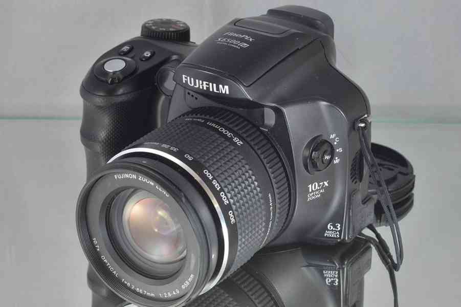 Fujifilm FinePix S6500fd *10,7x o. zoom 28-300mm* - foto 3