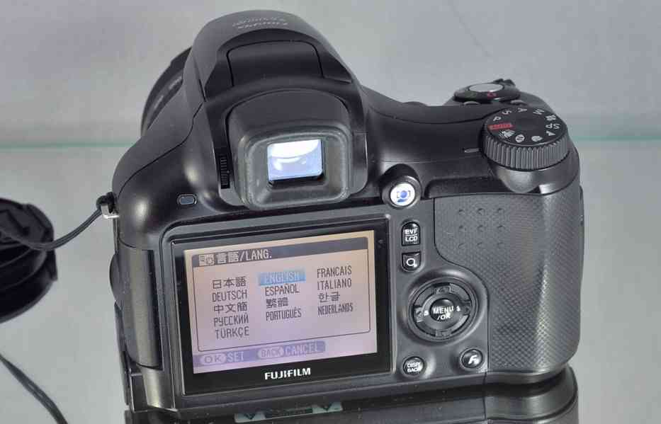 Fujifilm FinePix S6500fd *10,7x o. zoom 28-300mm* - foto 7