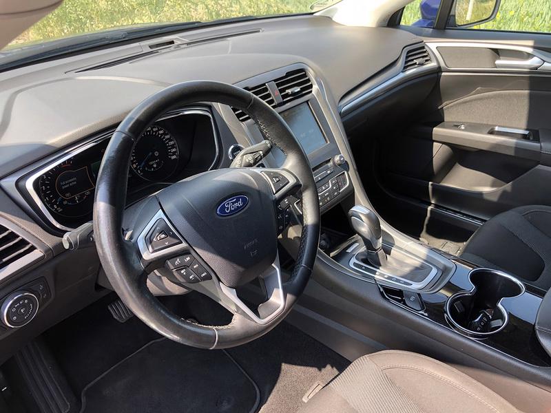 Ford Mondeo V. 2,0 TDCi 110KW Navigace, parkov. as. - foto 9