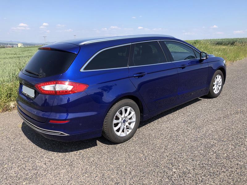 Ford Mondeo V. 2,0 TDCi 110KW Navigace, parkov. as. - foto 4