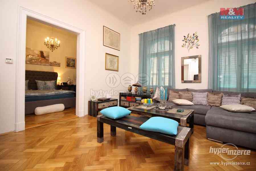 Prodej bytu 2+1, 82 m?, Praha, ul. Janáčkovo nábřeží - foto 1