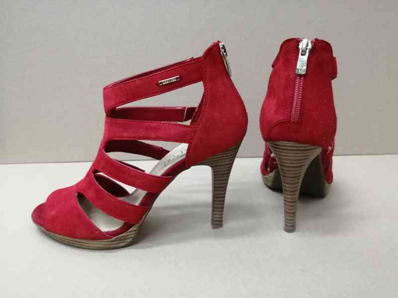 Červené kožené páskové sandále vel.40 - foto 3