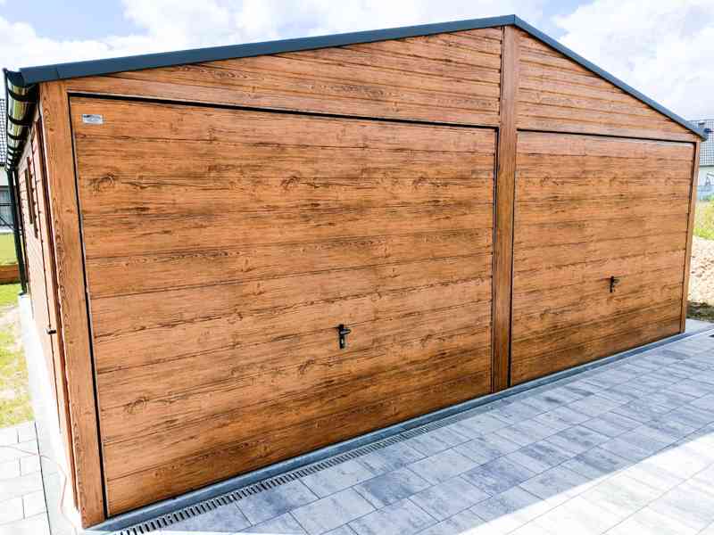 Plechová garáž 6m x 6m, sedlová střecha, 2 x vrata TS121 - foto 3
