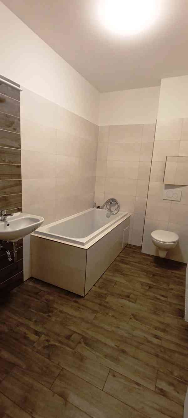 Prodej nového bytu 2+kk s terasou Hevlín - foto 4