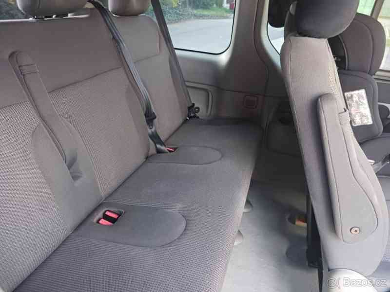 Opel Vivaro 2,5 CDTI L1H1 2.9T DPF CDTI - foto 9