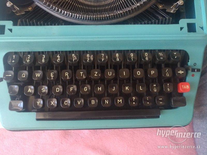 Prodám psací stroj - foto 5