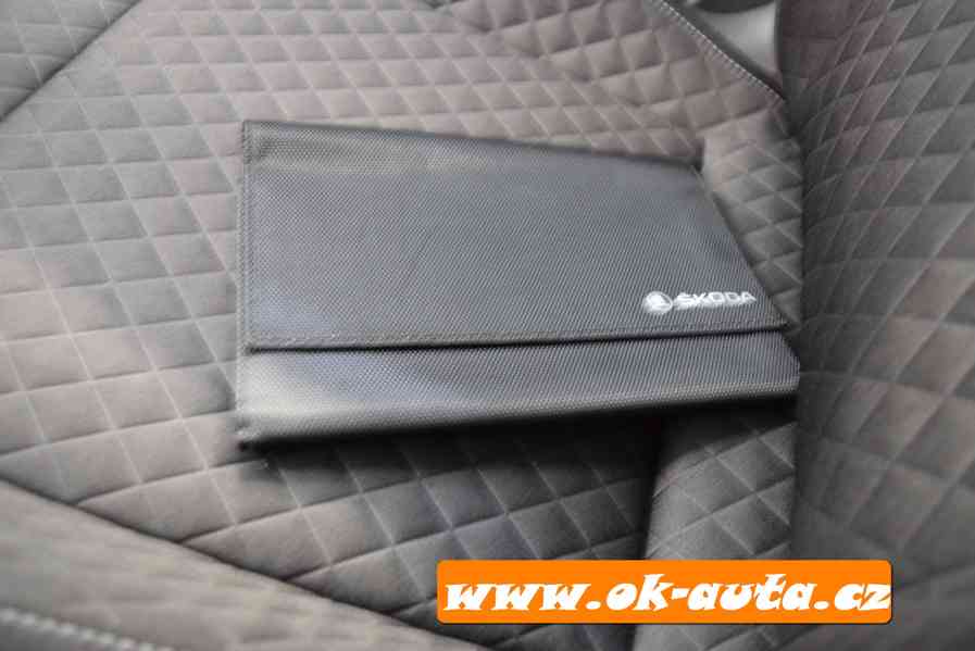 Škoda Superb 2.0 TDI BUSINESS DSG - DPH 2021 - foto 20