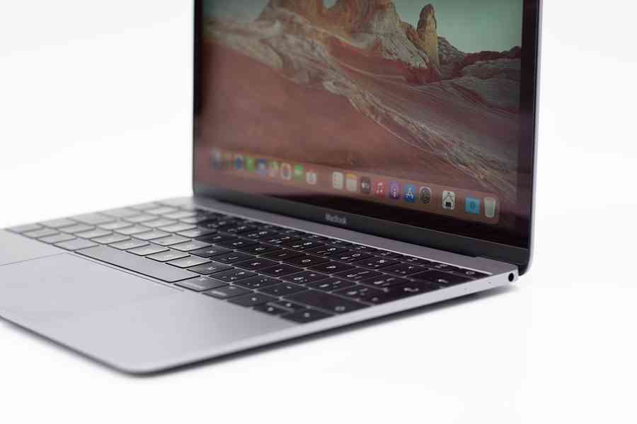 MacBook 12" 2017 Space Gray Retina - foto 3