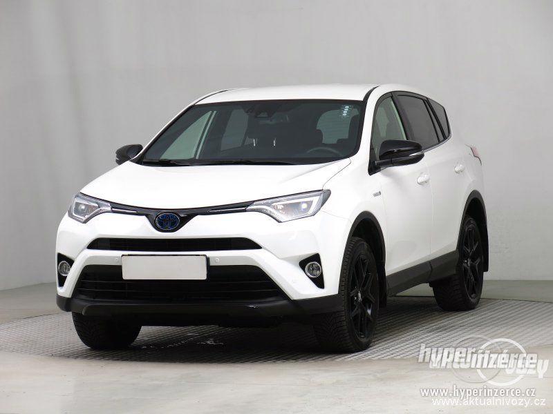 Toyota RAV 4 2.5 Hybrid 145kW 2.5, benzín, r.v. 2018 - foto 11