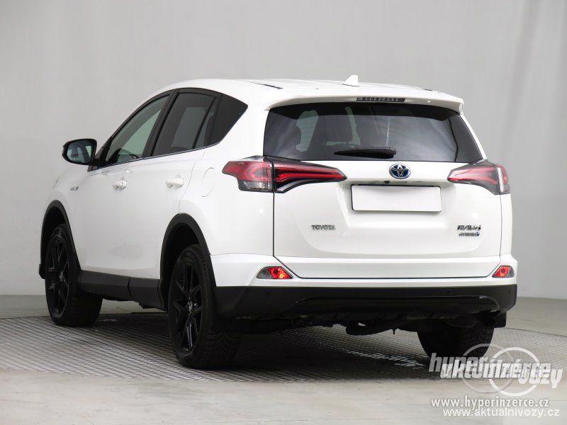 Toyota RAV 4 2.5 Hybrid 145kW 2.5, benzín, r.v. 2018 - foto 17