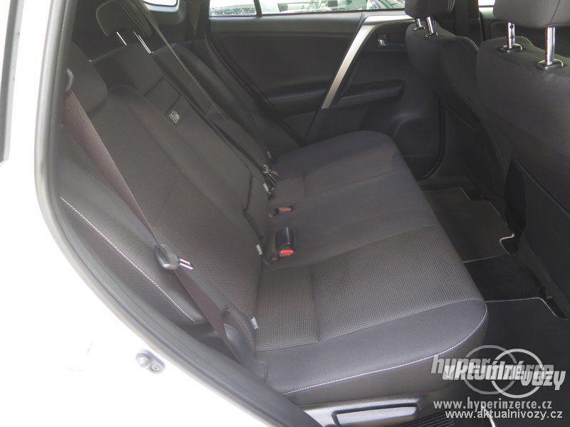 Toyota RAV 4 2.5 Hybrid 145kW 2.5, benzín, r.v. 2018 - foto 20