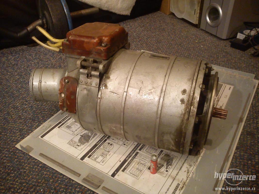 Generátor, alternátor pro vodní nebo větrnou elektrárnu - foto 1