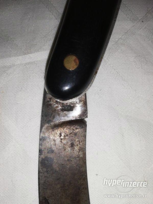 Zahnutý nůž na houby - značka viditelná na fotu - foto 2