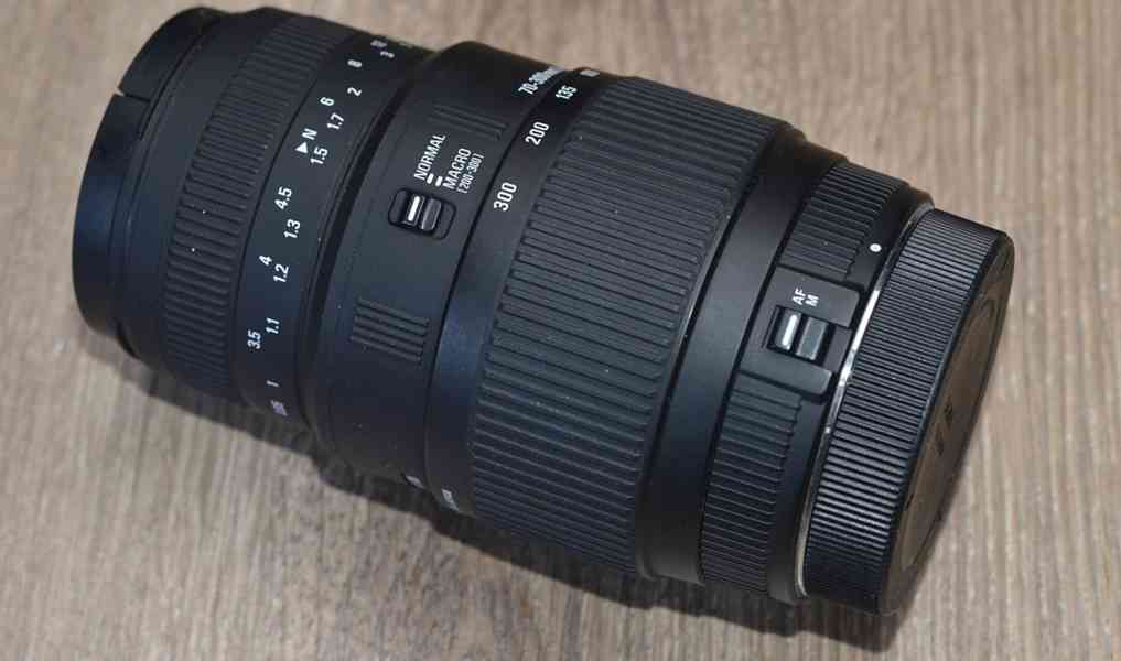 pro Canon - Sigma DG 70-300mm 1:4-5.6 MACRO - foto 4