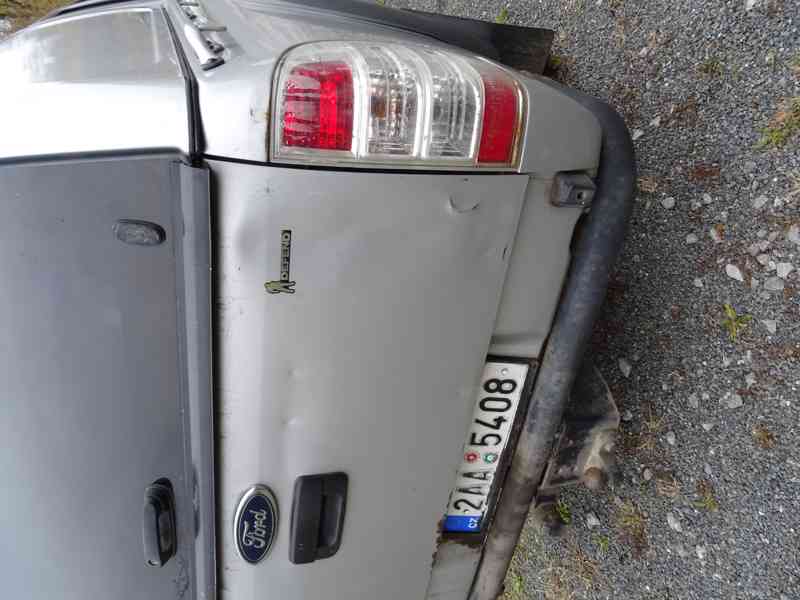 Ford Ranger Double cab 2.5 4x4 (4.) - foto 11