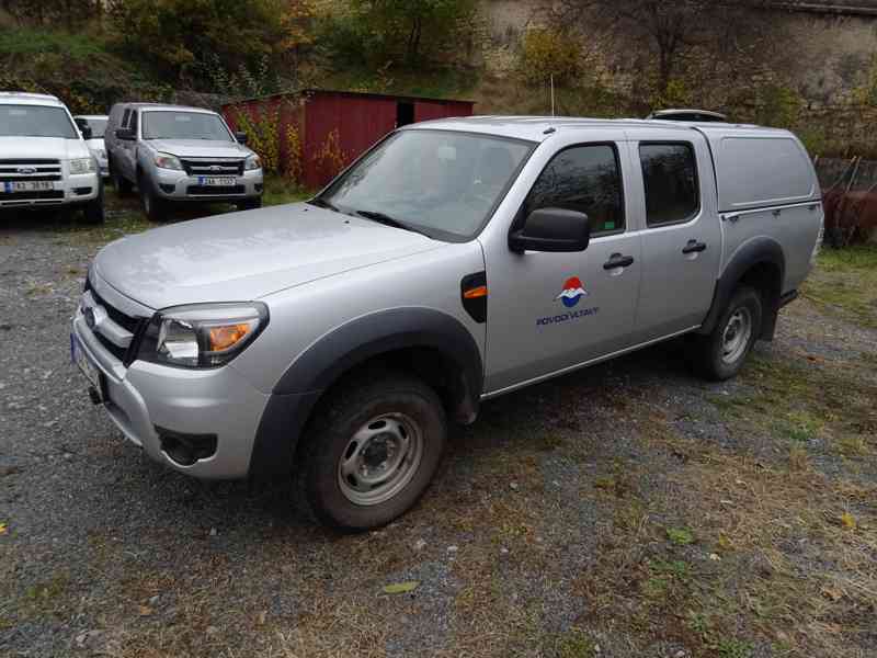 Ford Ranger Double cab 2.5 4x4 (4.) - foto 4