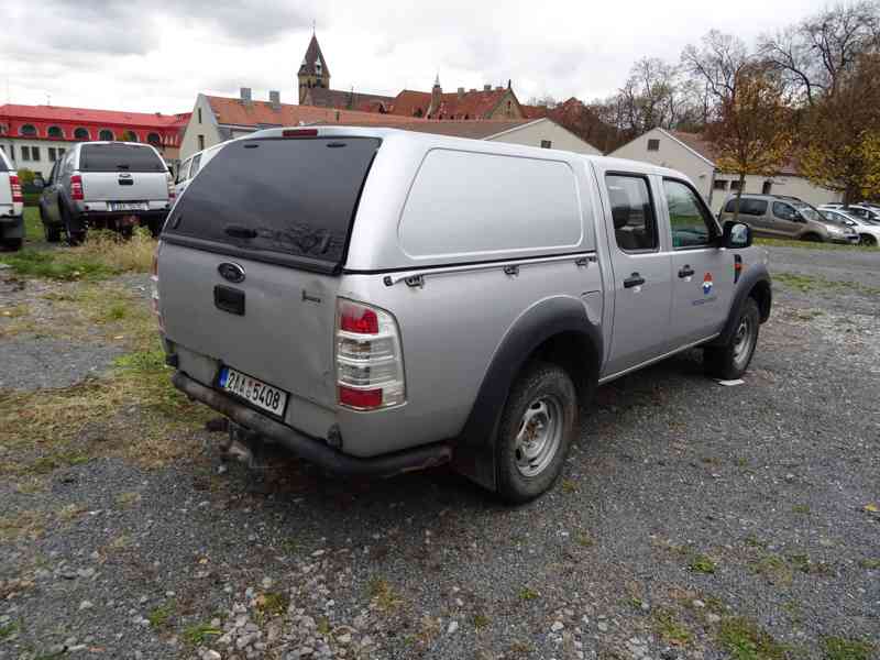 Ford Ranger Double cab 2.5 4x4 (4.) - foto 2