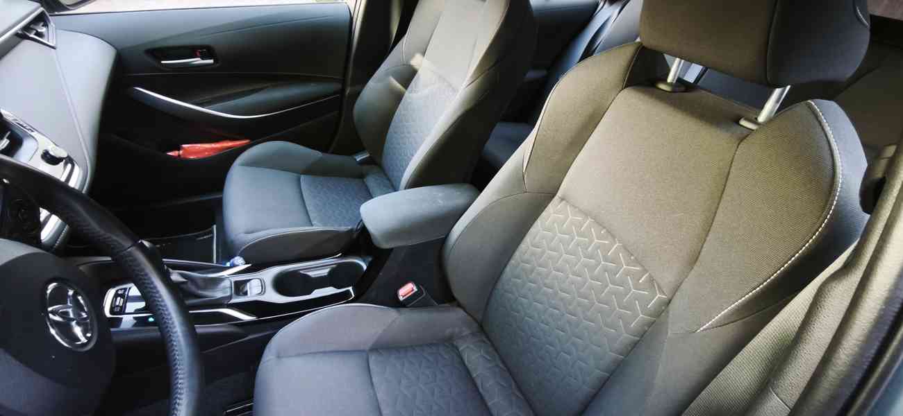 Toyota Corolla Touring Sports 1,8 hybrid - foto 7