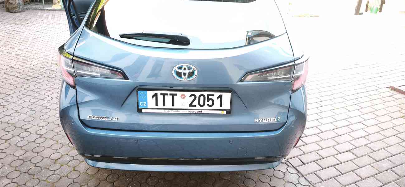 Toyota Corolla Touring Sports 1,8 hybrid - foto 2
