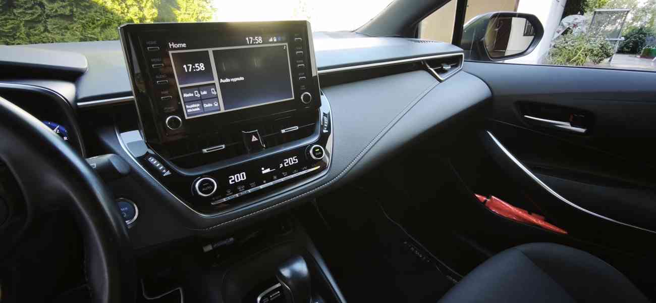 Toyota Corolla Touring Sports 1,8 hybrid - foto 8