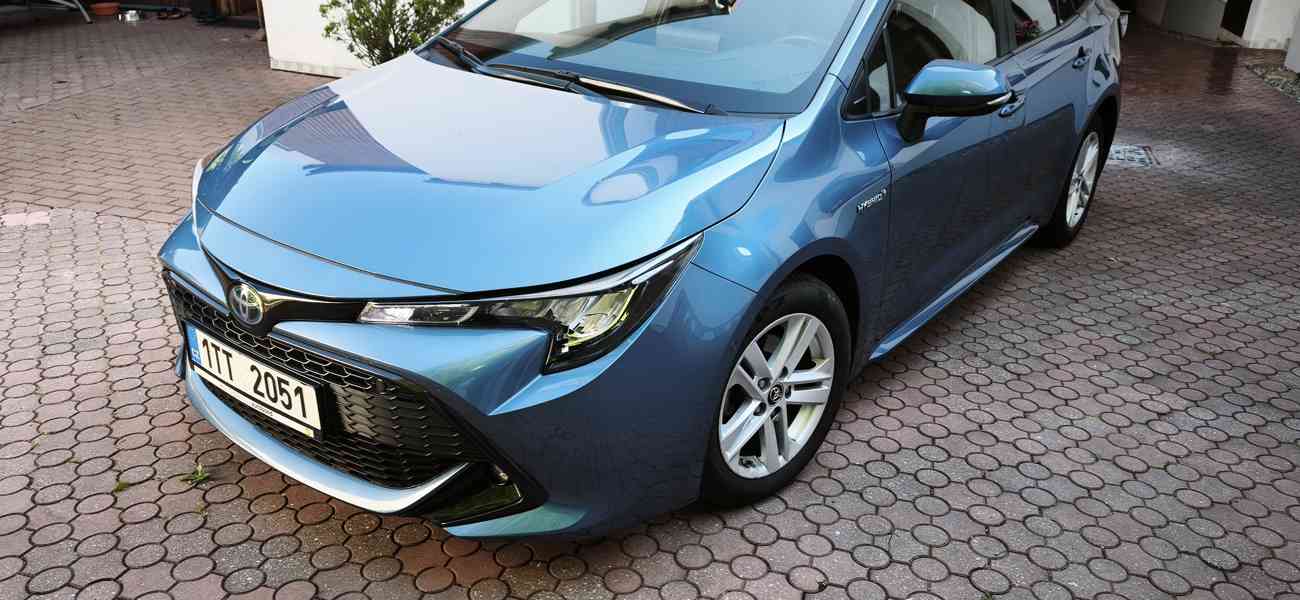 Toyota Corolla Touring Sports 1,8 hybrid - foto 1