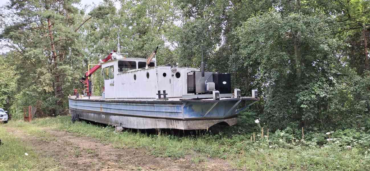 Speciální loď EMKA MP 90 s příslušenstvím - foto 2