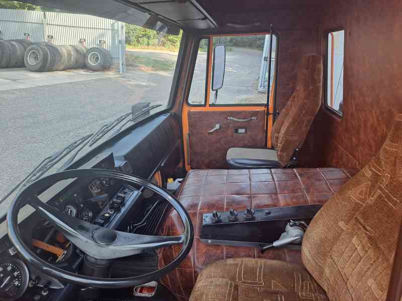 Kabina Tatra 815 T1 - foto 6