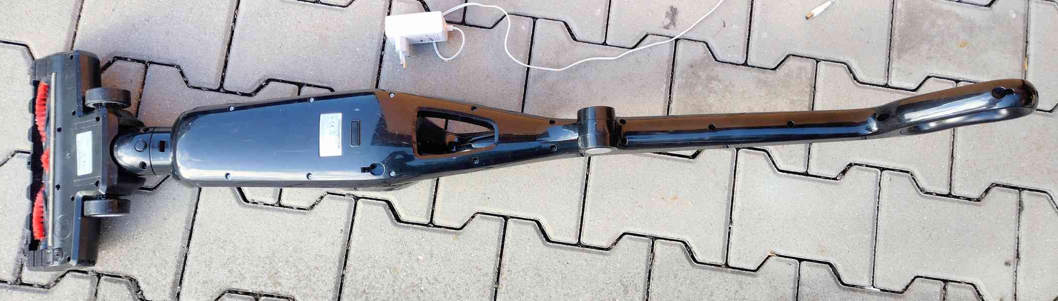 ROWENTA aku Tyčový a ruční vysavač Dual Force 2V1 RH6735WH - foto 4