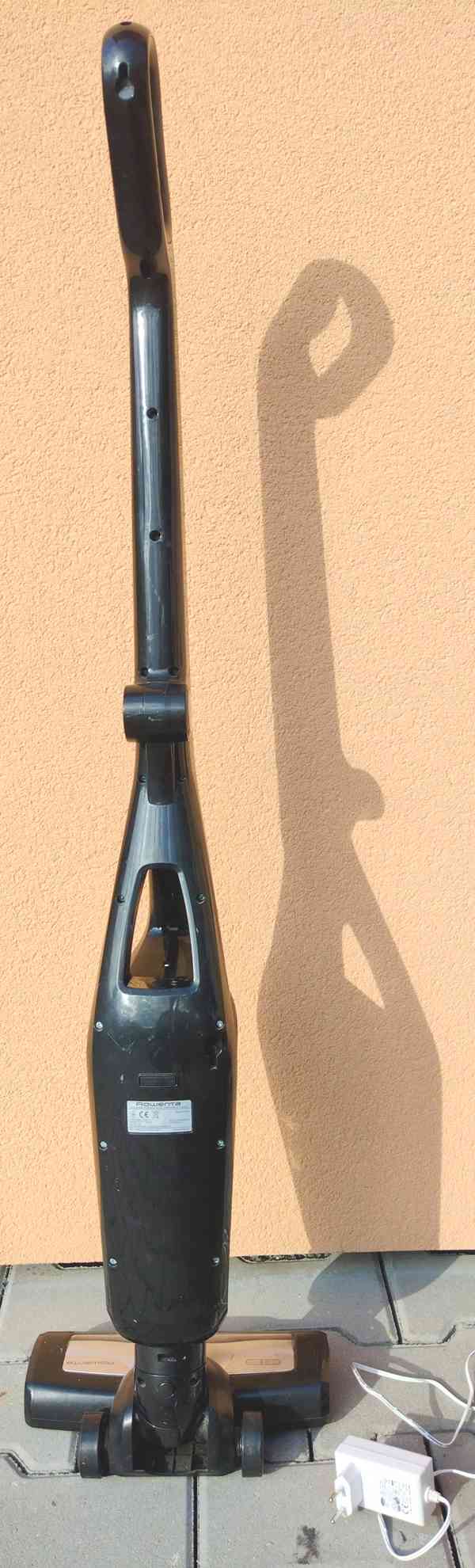 ROWENTA aku Tyčový a ruční vysavač Dual Force 2V1 RH6735WH - foto 2