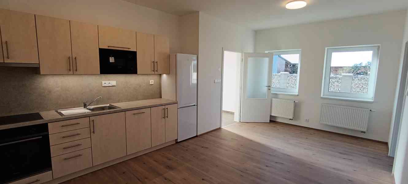 Prodej moderních, úsporných bytů Hevlín - foto 3