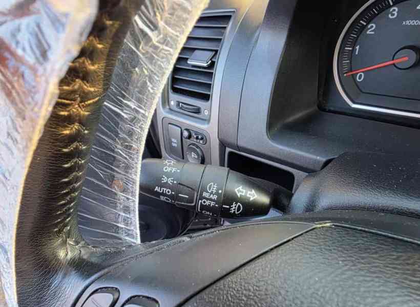 Honda CR-V 2,0i Elegance 4X4 benzín 110kw - foto 7