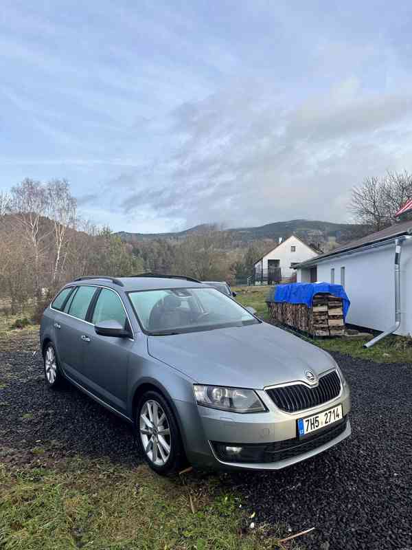 Škoda Octavia Kombi 2 0 Tdi Elegance Polokůže Top Stav Bazar