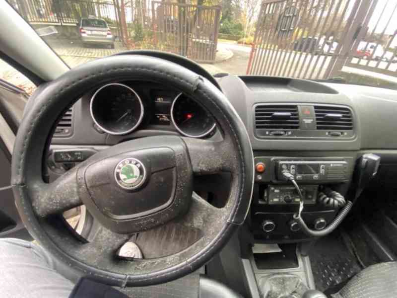 Škoda Yeti 2.0 TDI, 81 kW, 2011 – od 35 000 Kč (aukce) - foto 11