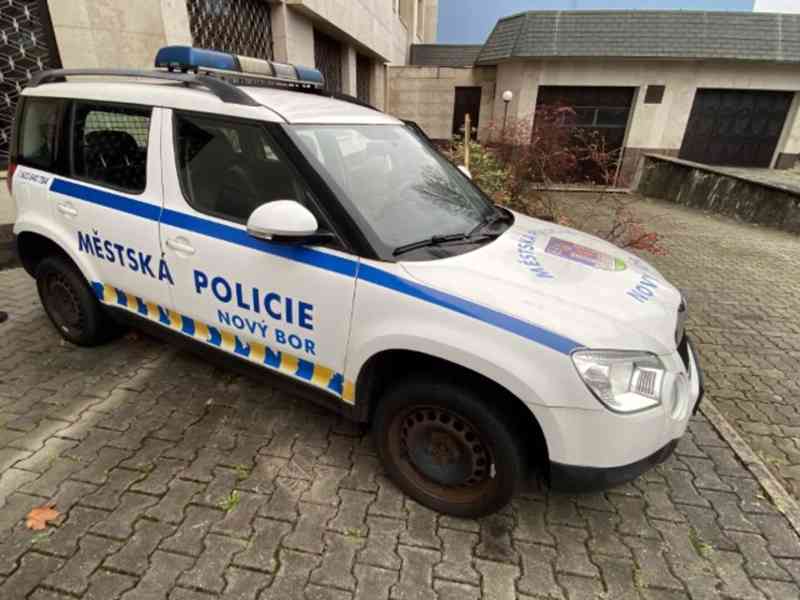 Škoda Yeti 2.0 TDI, 81 kW, 2011 – od 35 000 Kč (aukce) - foto 5