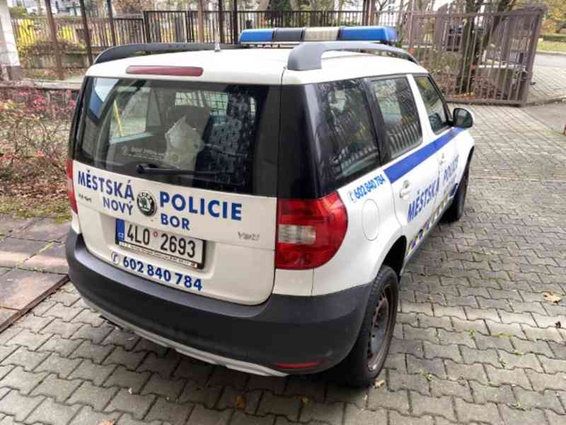 Škoda Yeti 2.0 TDI, 81 kW, 2011 – od 35 000 Kč (aukce) - foto 6