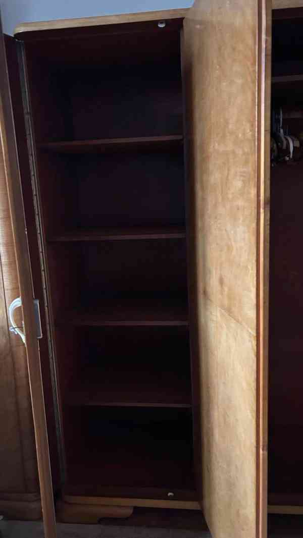 šatní skříň - foto 6