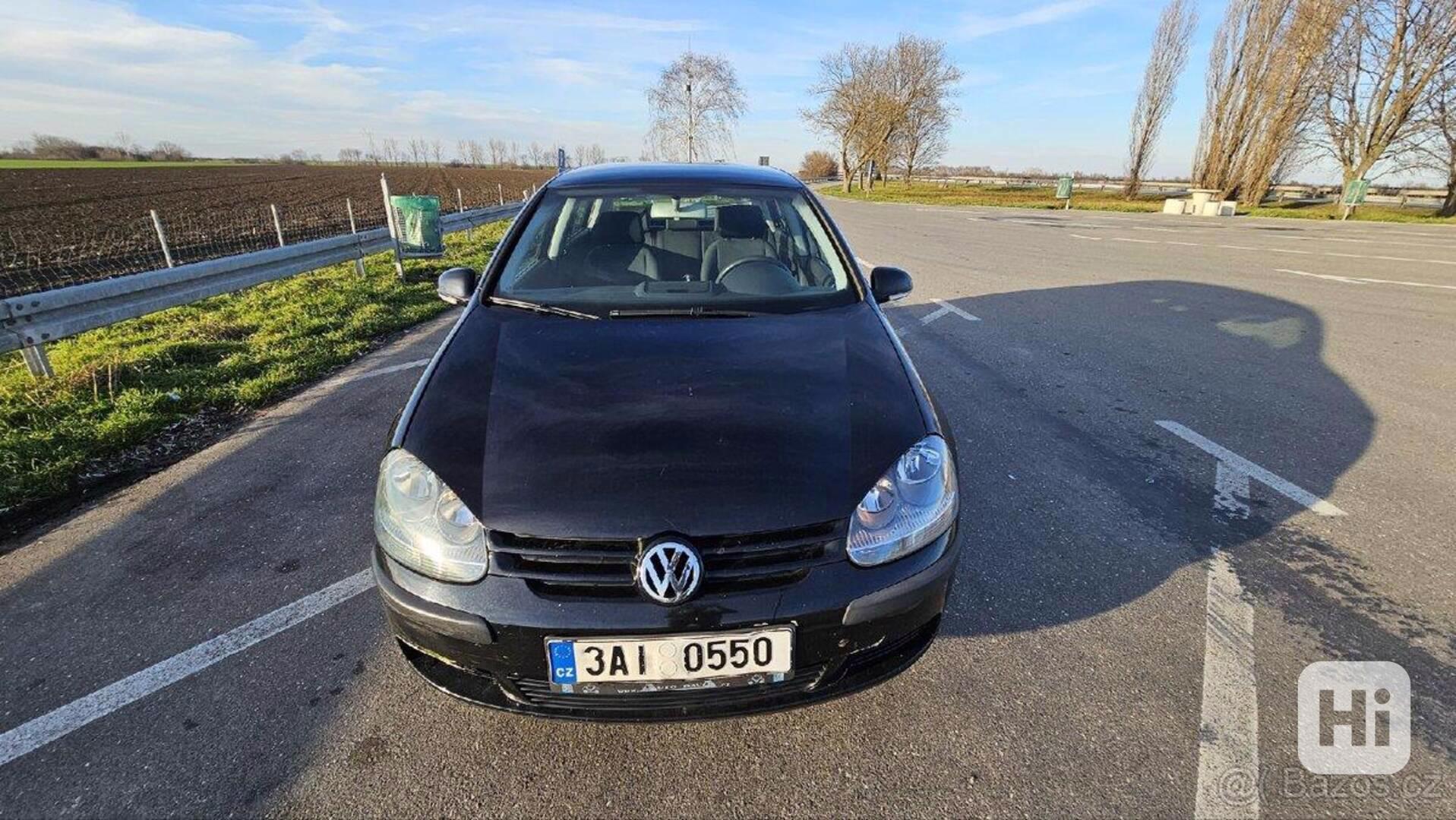 Volkswagen Golf 1,6   BENZIN - foto 1